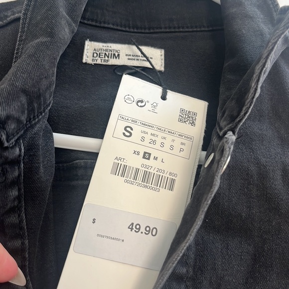 Never got a chance to wear and now to small - Picture 2 of 2